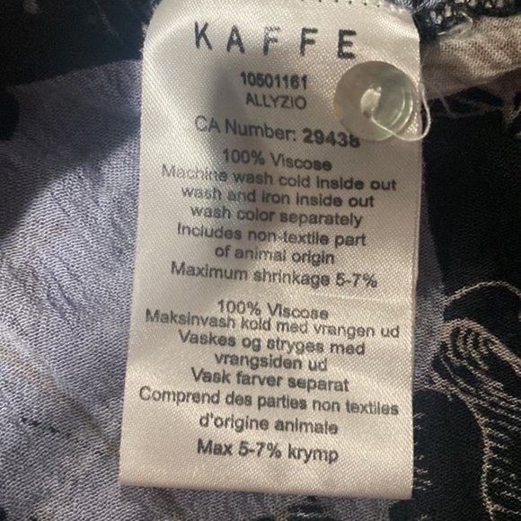 Kaffe Size Small 3 4 Sleeve Blouse Black with White and Blue floral eyelet - Picture 3 of 3